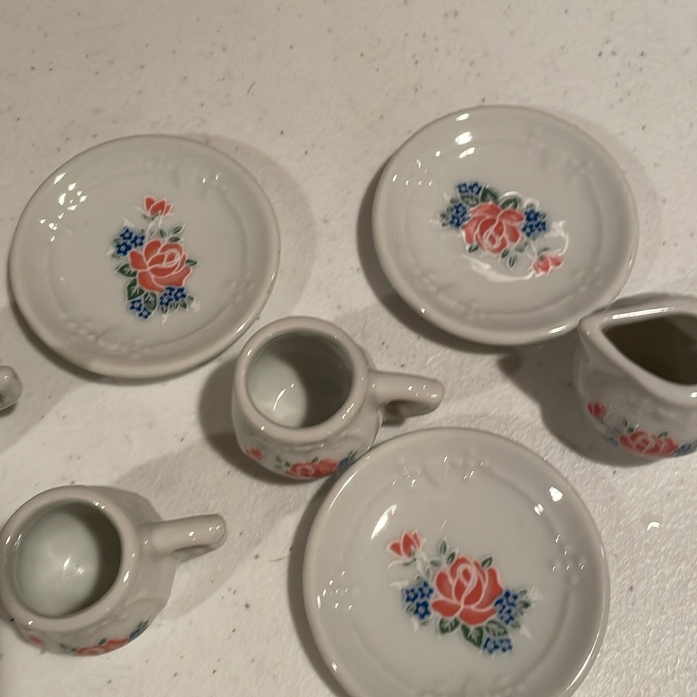 Floral Miniature Tea Set - Picture 8 of 8
